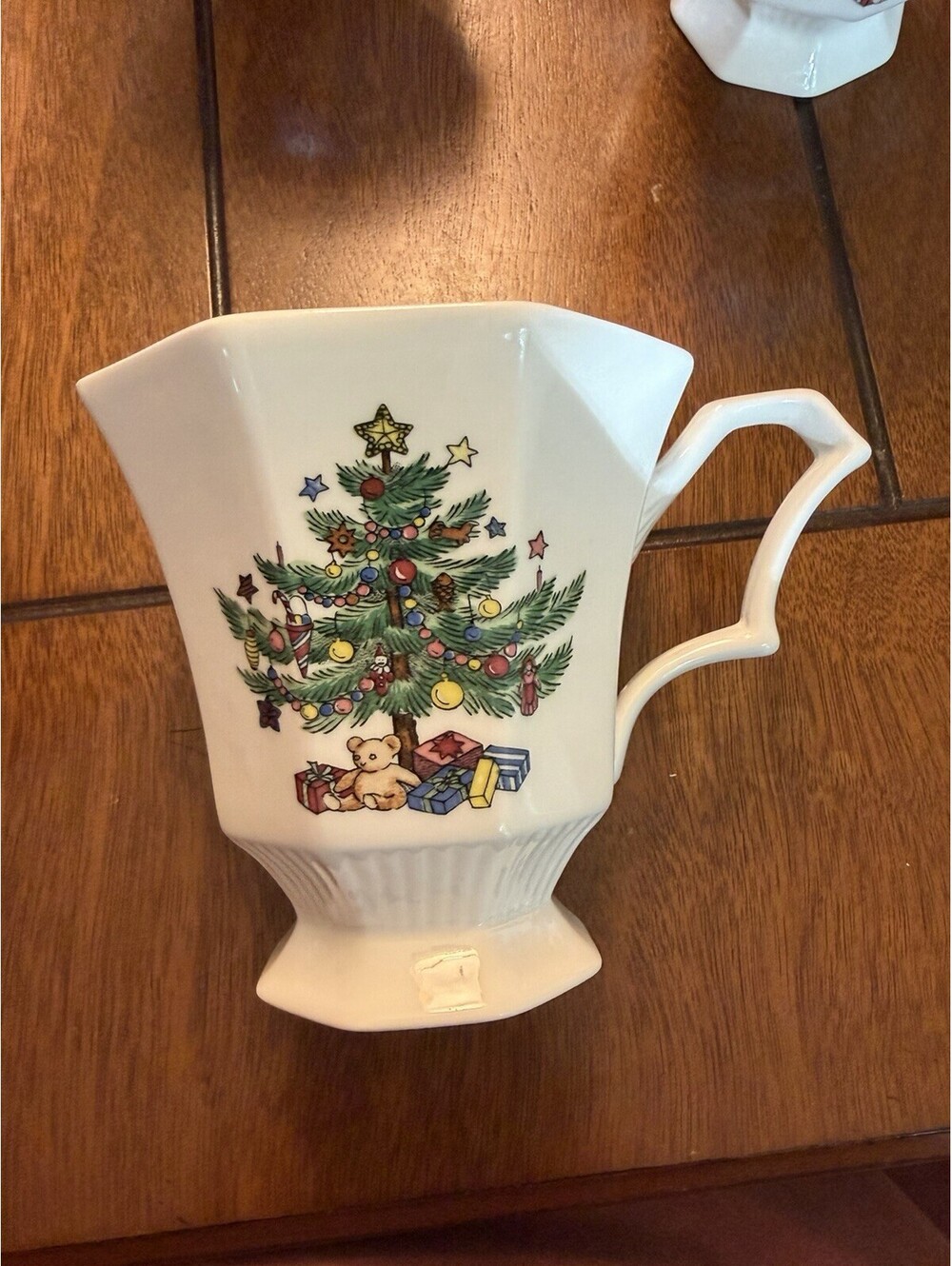 Nikko Christmastime Christmas Classic Octagon Coffee Tea Cups Footed Mug
